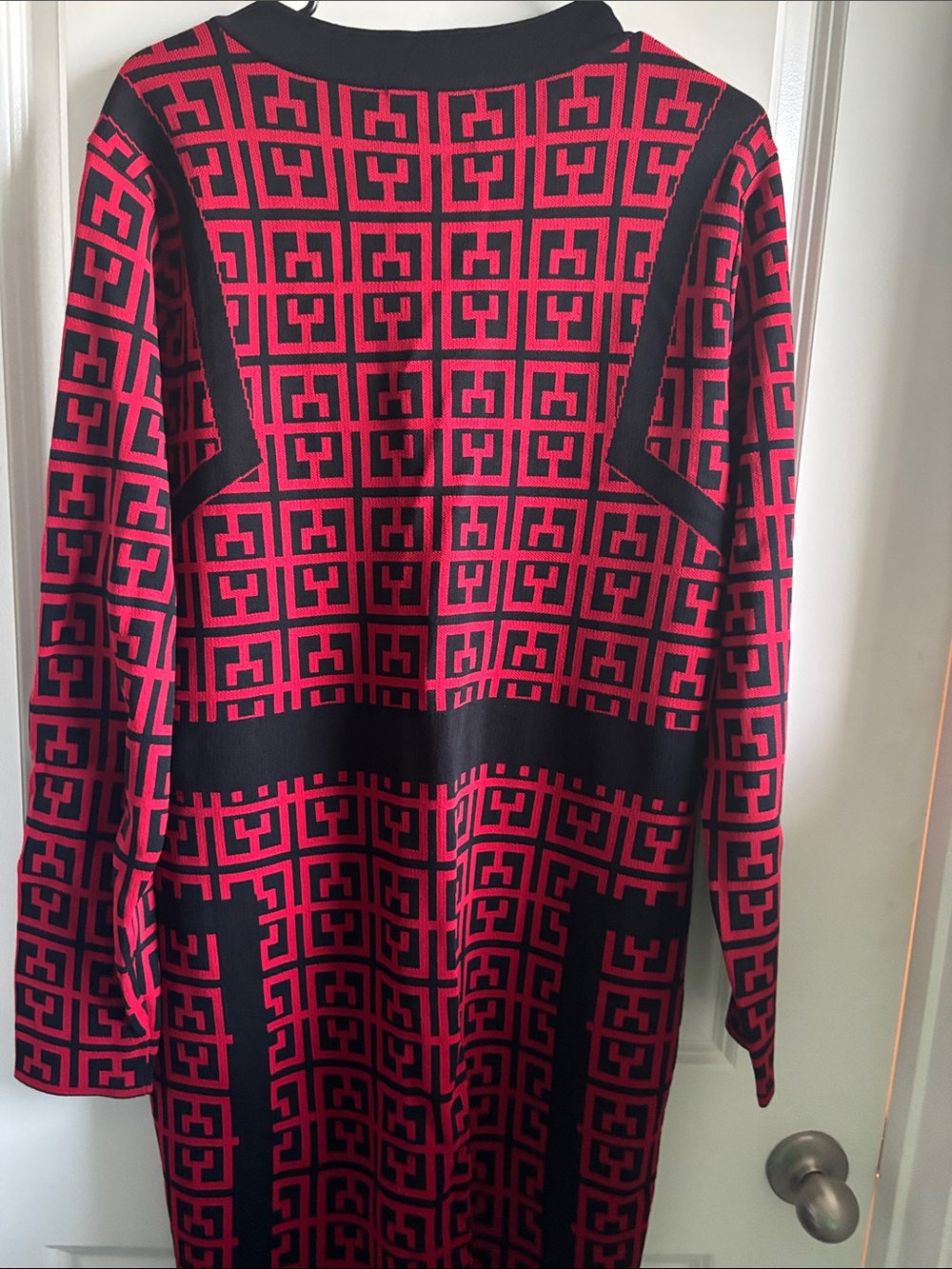 New York & Company Black and Red Long Sleeve Geometric Knit Dress - Picture 4 of 5